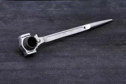 BGS technic Állványozó racsnis kulcs kalapácsfejjel és illesztőtüskével, 19 × 22 mm, 3 az 1-ben (BGS 70910)