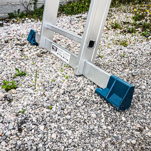 BORMANN Pro Háromrészes alumínium tolólétra 3 × 13 fokkal, 7,56 m, 150 kg (BHL5110)
