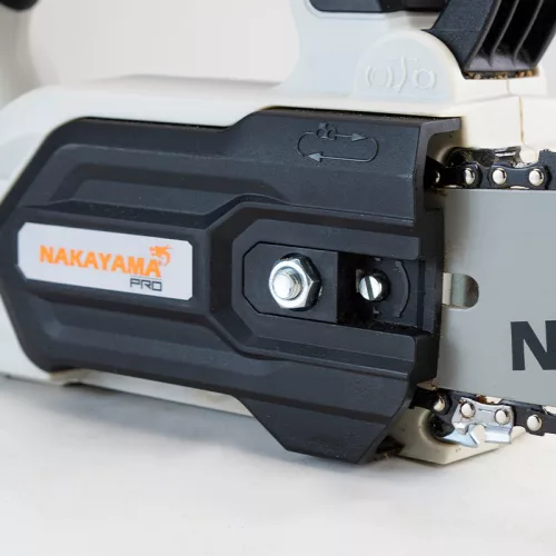 NAKAYAMA PRO Akkumulátoros szénkefementes láncfűrész, 20V (akku és töltő nélkül) (EC3000)