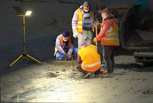 DRAKKAR napelemes LED reflektor, érzékelővel, távirányítóval, külön napelemmel, 1500 lm, 10 W (82462)