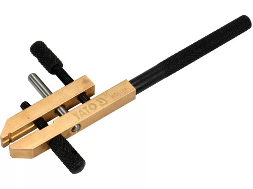 YATO Kézi satu precíziós munkákhoz, 10 mm-es sárgaréz pofával, 13 mm (YT-65085)
